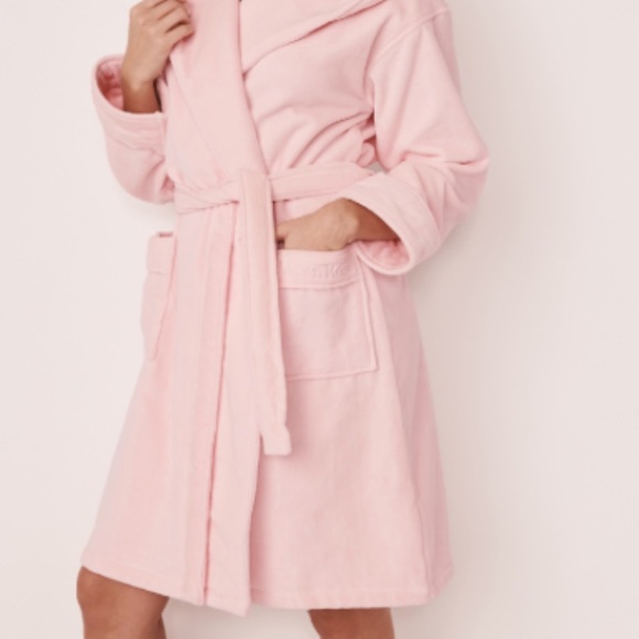 Brand new never worn la vie en rose luxury bath robe size large baby pink! - Picture 1 of 7